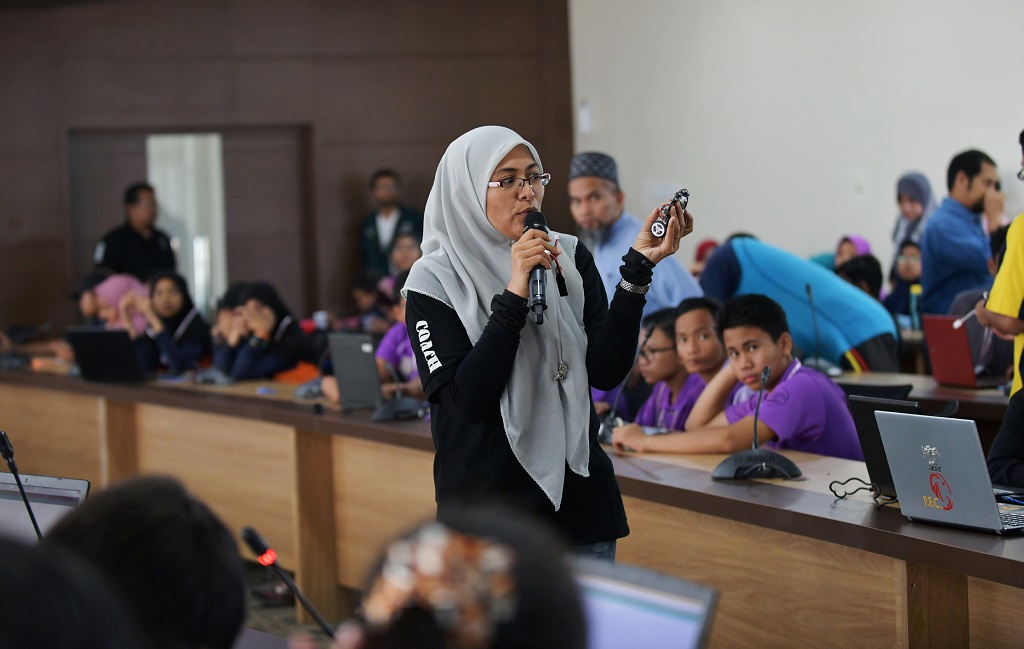 Pahang Hackathon Beri Pendedahan Pelajar Sekolah Tentang Sistem